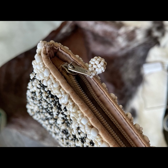 Beaded clutch purse, petite, black/white/tan, well made - Picture 3 of 9
